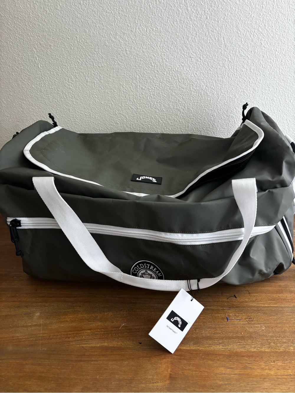 NWOT Jones FC Weekender Duffle Golf Bag New With Tag Green
